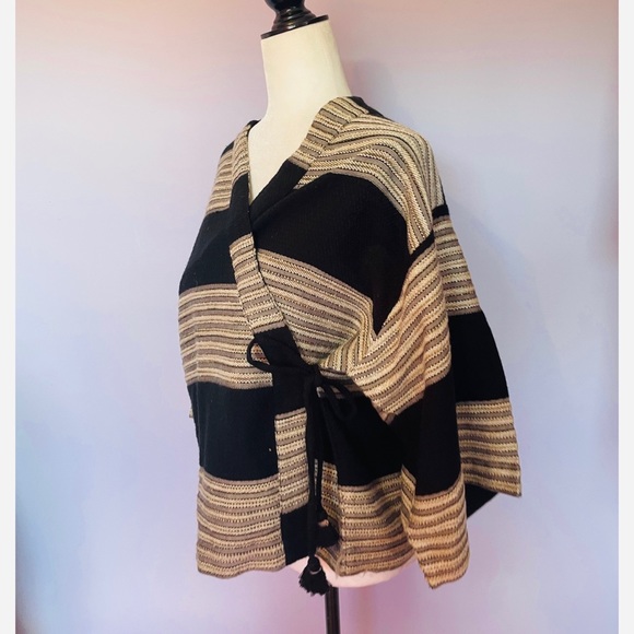 COPY - Lucky Brand striped tie Kimono - Picture 4 of 5